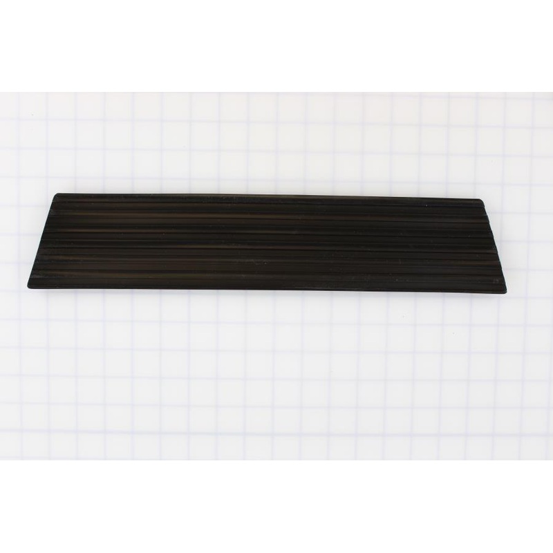 E51935-13 TREAD STEP FLARE DRIVER / PASSENGER 2013 MY